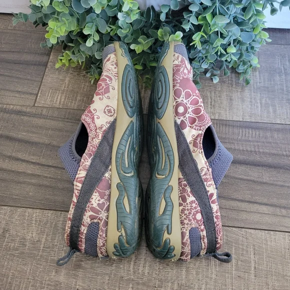 Teva Ochoa Water Sport Shoes Pink Gray Women's Size 7 Quick Drying - Picture 6 of 9